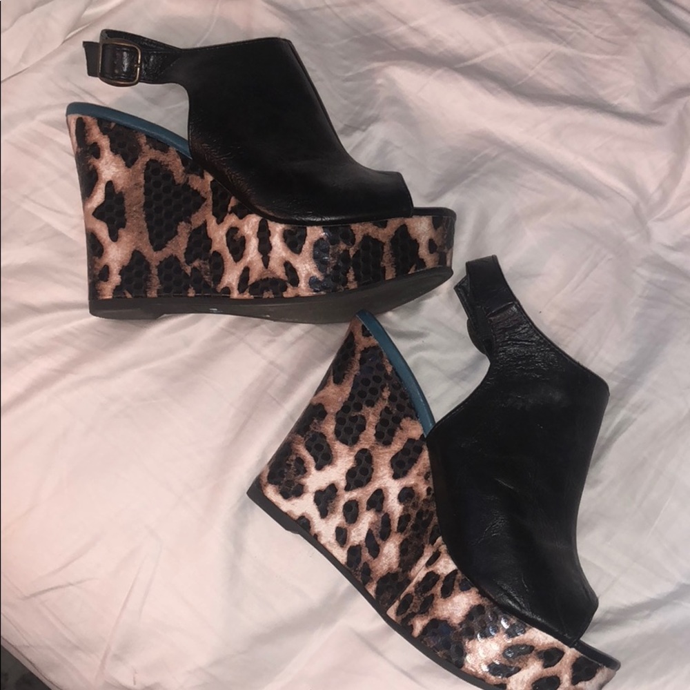 Cheetah wedges